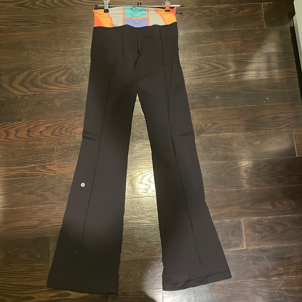 Lululemon yoga pants